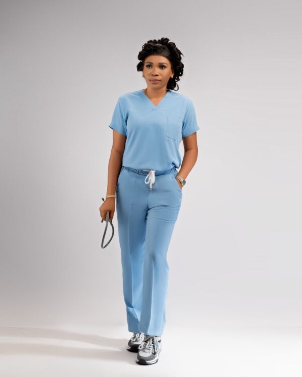 lux v neck set